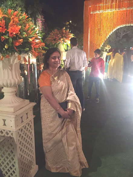 Green Earth Productions : Manasi attending a function - Click to Enlarge